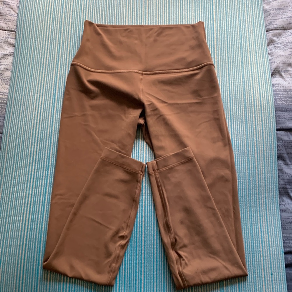 NWOT Lululemon Align Leggings 25” Roasted Brown.